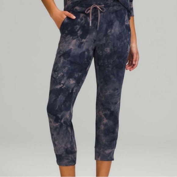Lululemon Ready to Rulu Jogger Crop Diamond Dye Lunar Rock True Navy Size: 10 - Picture 4 of 12
